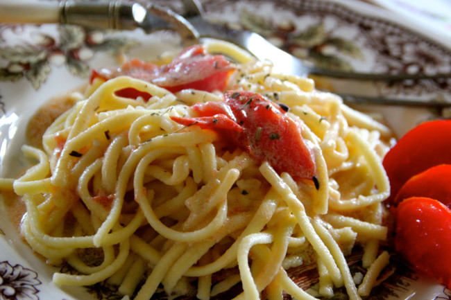Pasta with Tomato Cream Sauce